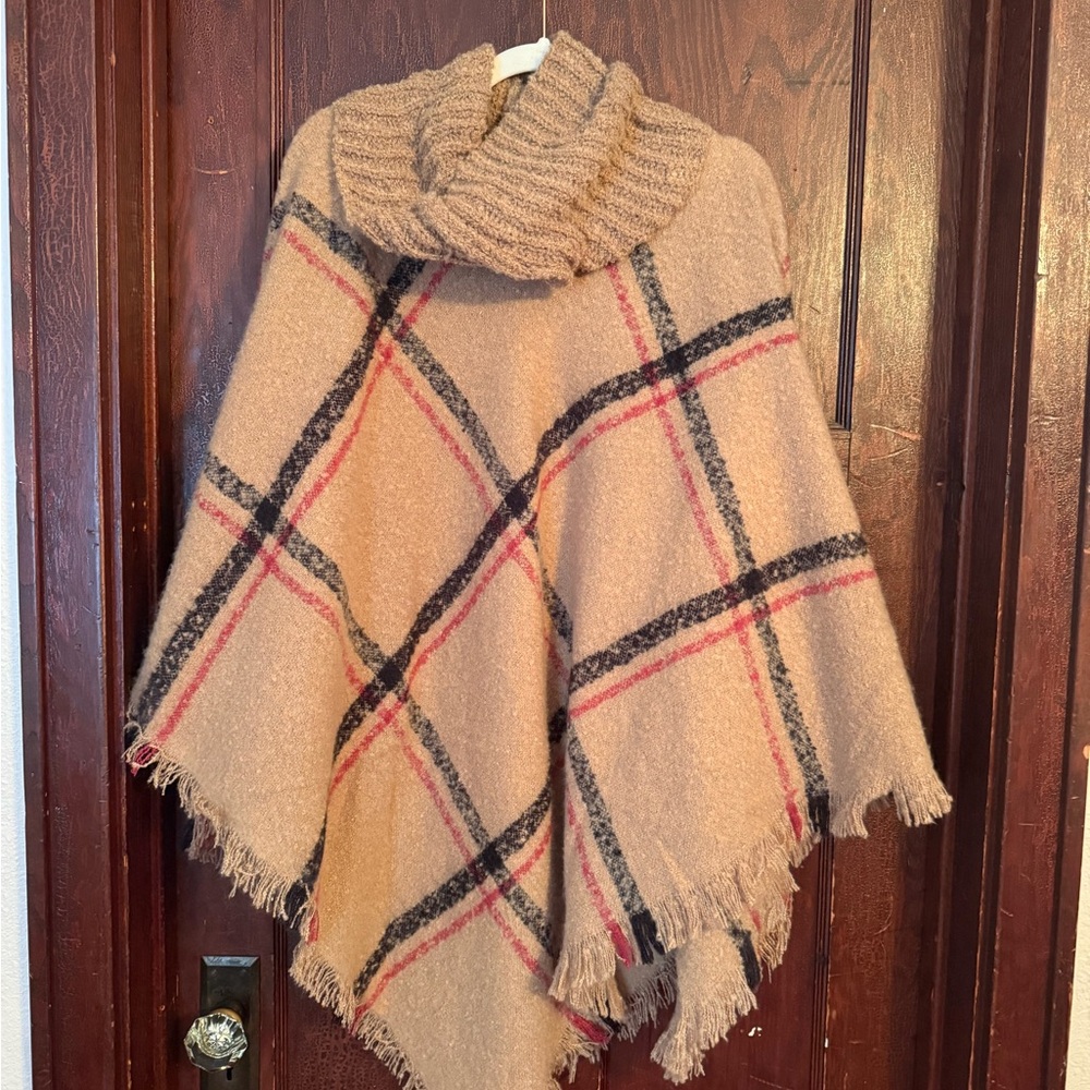 NWT MarleyLilly Cozy Tan Plaid Poncho
